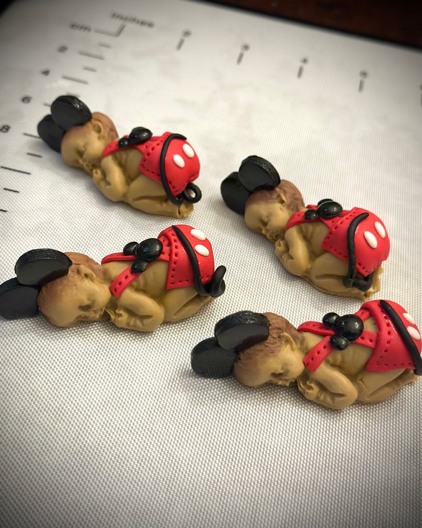 BABY COWBOY MICKEY APPLE & TREAT ACCESSORIES (BABY SHOWER)
