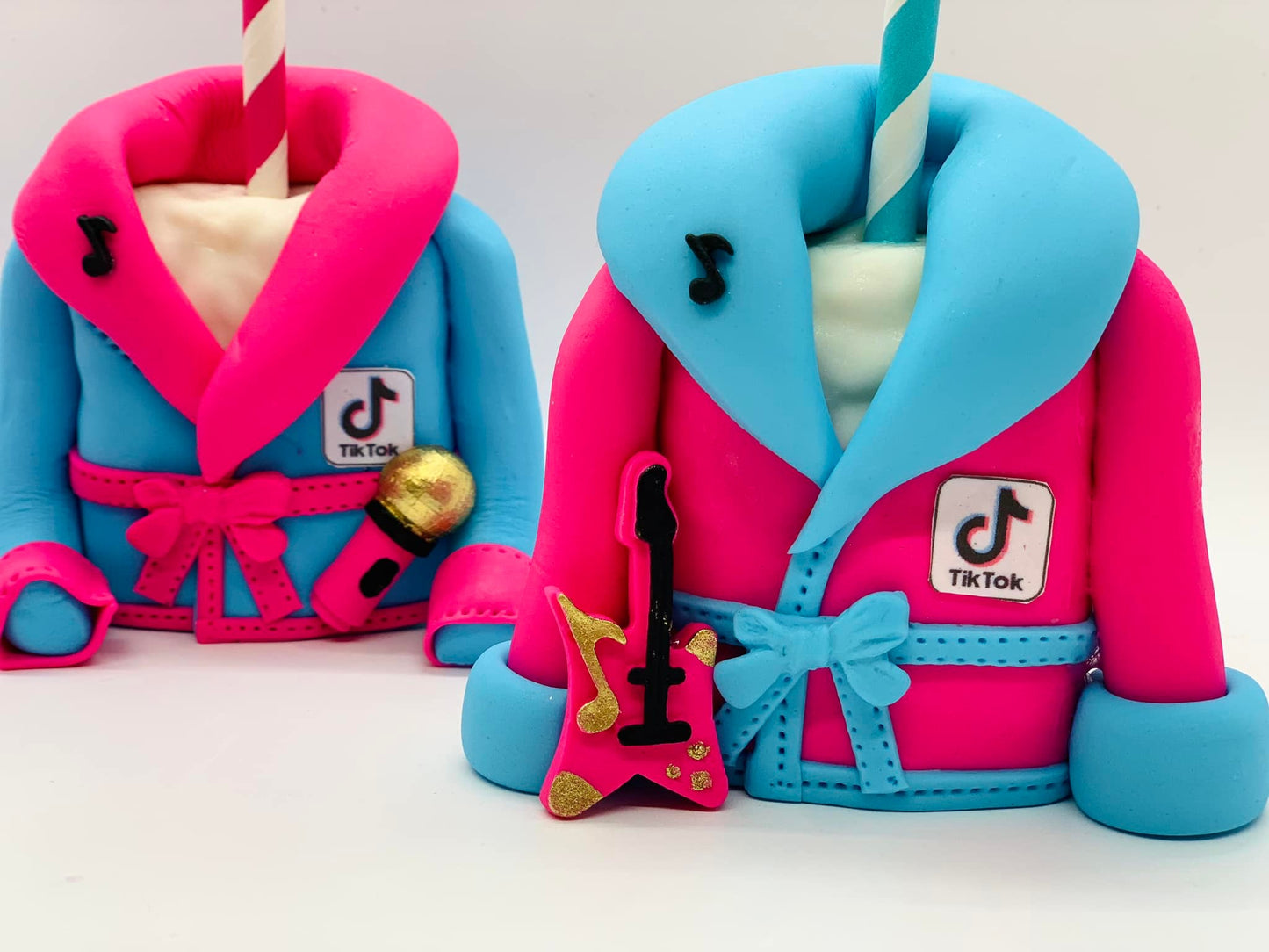 "TIKTOK" TREAT TUTORIAL BUNDLE