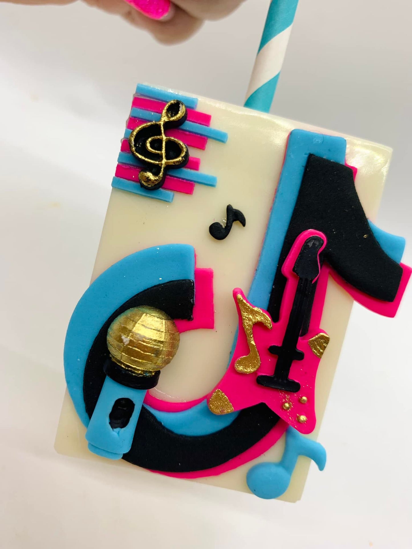"TIKTOK" TREAT TUTORIAL BUNDLE